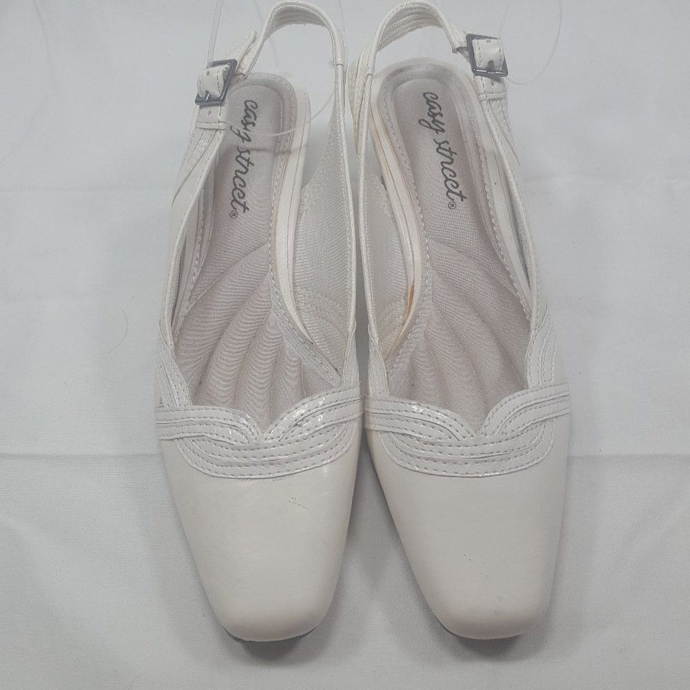 Easy Street Short Heel White Size 6 Narrow